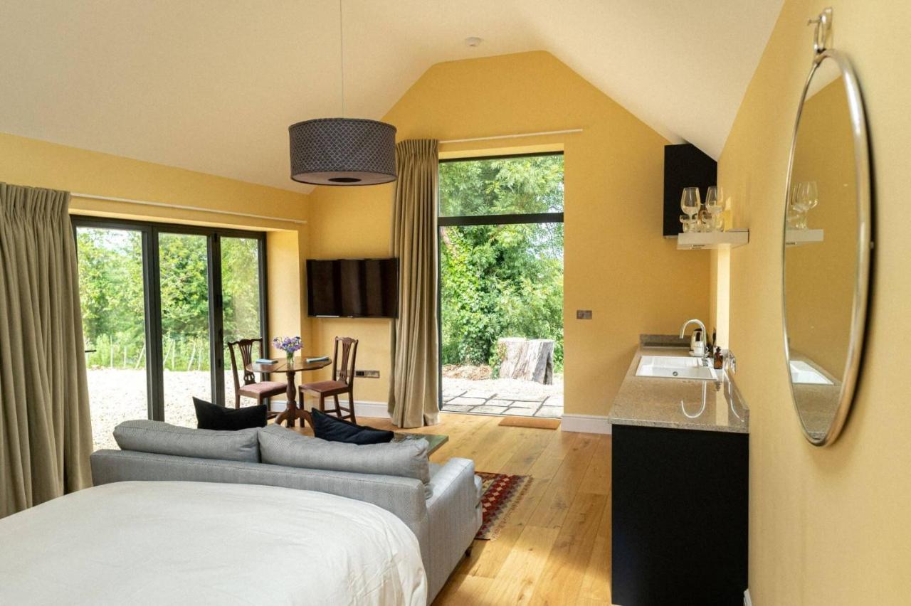 Meadow Barn Villa Аксминстър Екстериор снимка