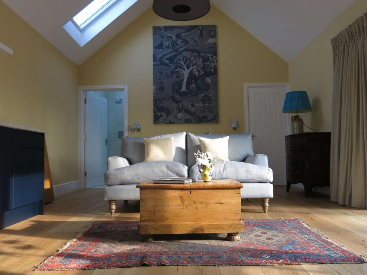 Meadow Barn Villa Аксминстър Екстериор снимка